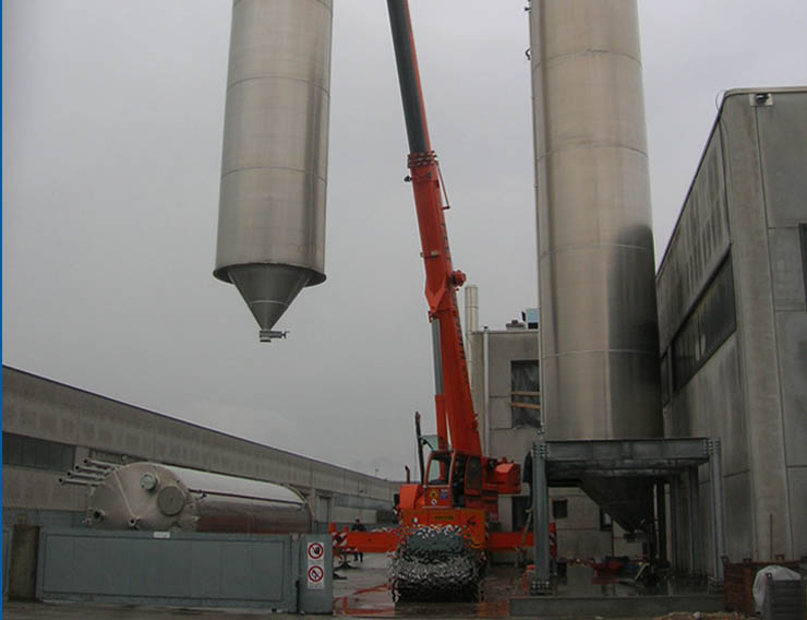 Costruzione sostegno silos